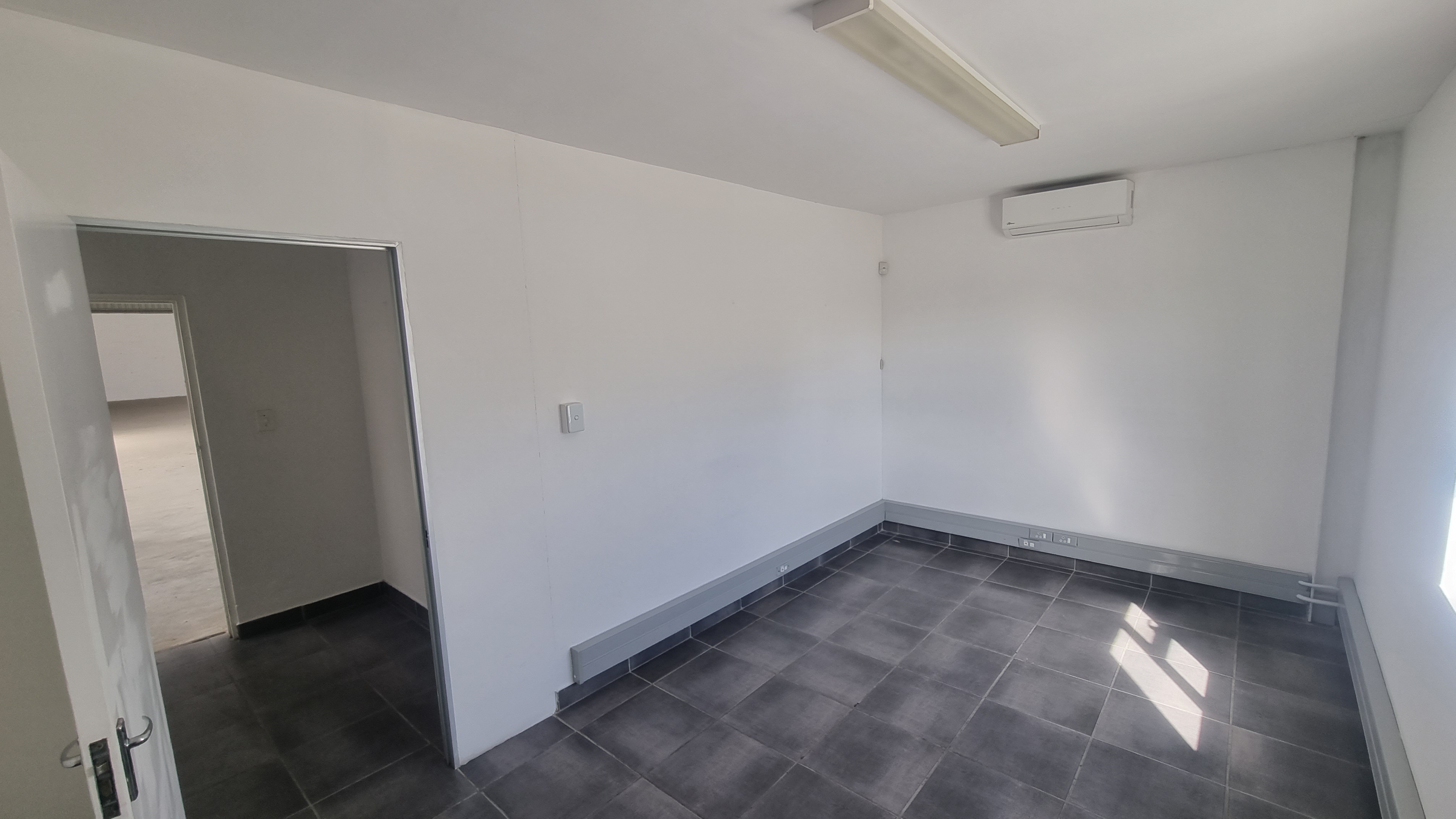 To Let commercial Property for Rent in Muizenberg Western Cape